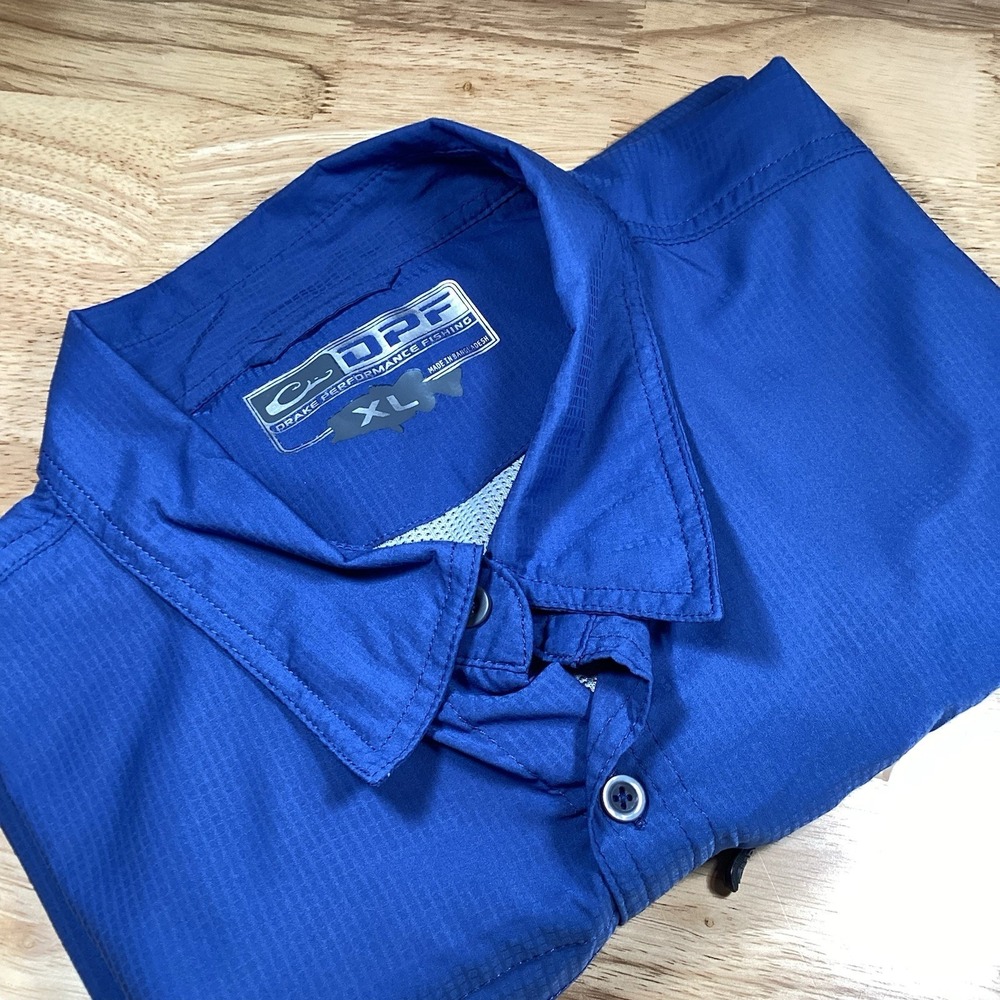 Mens Drake Performance Fishing Shirt XL Blue Lightweight Vented Hidden Button